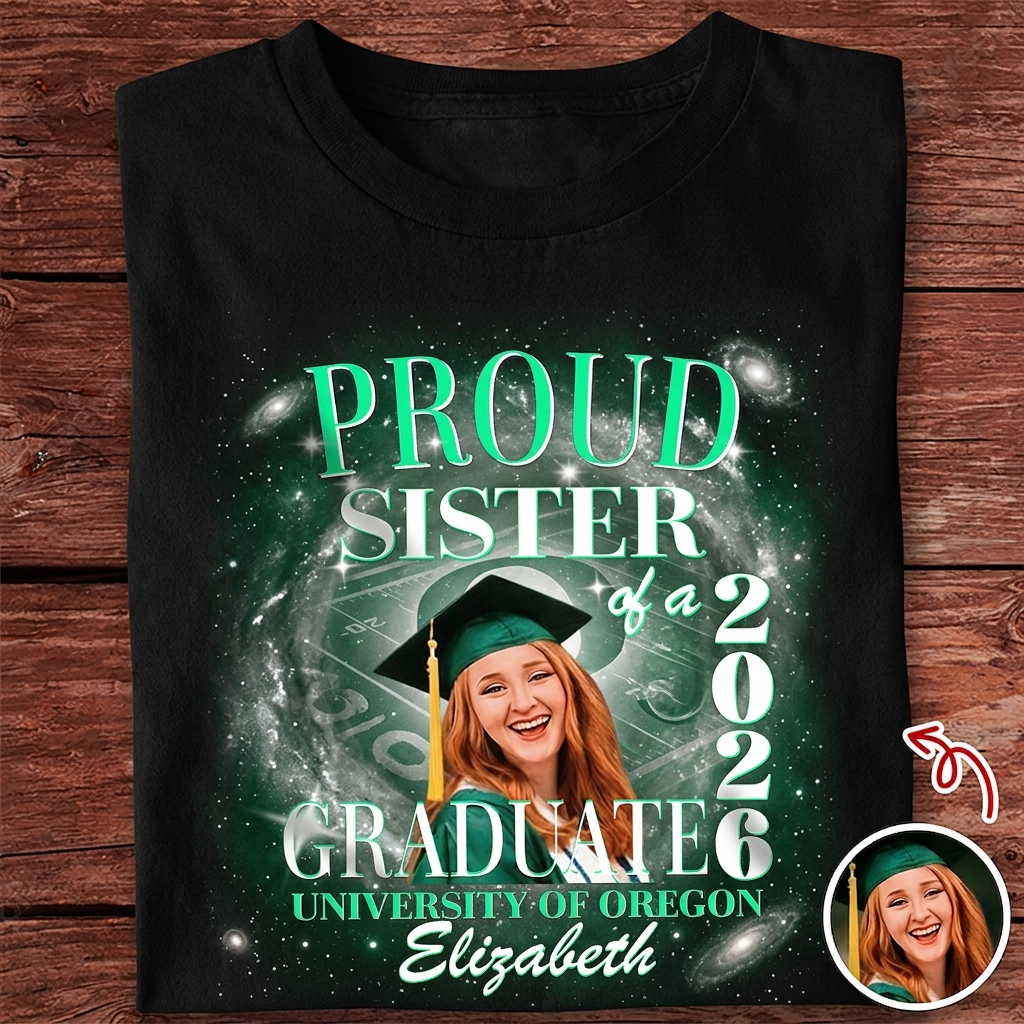 Custom Photo Proud Mom of a 2026 Graduate – Family Matching Graduation Dark Shirt
