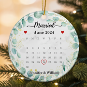 Wedding Calendar Married Engaged Couple - Personalized Circle Ceramic Ornament C4F9I