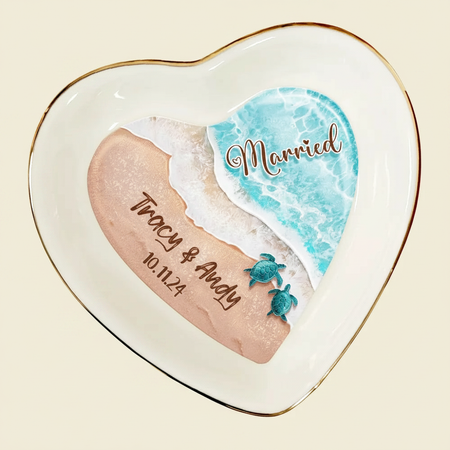 Married Engaged Couple & The Sea Wedding - Personalized Heart Ring Dish 821KY